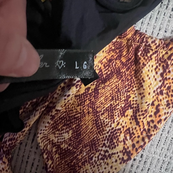 Out from under urban outfitters bikini - Picture 2 of 3